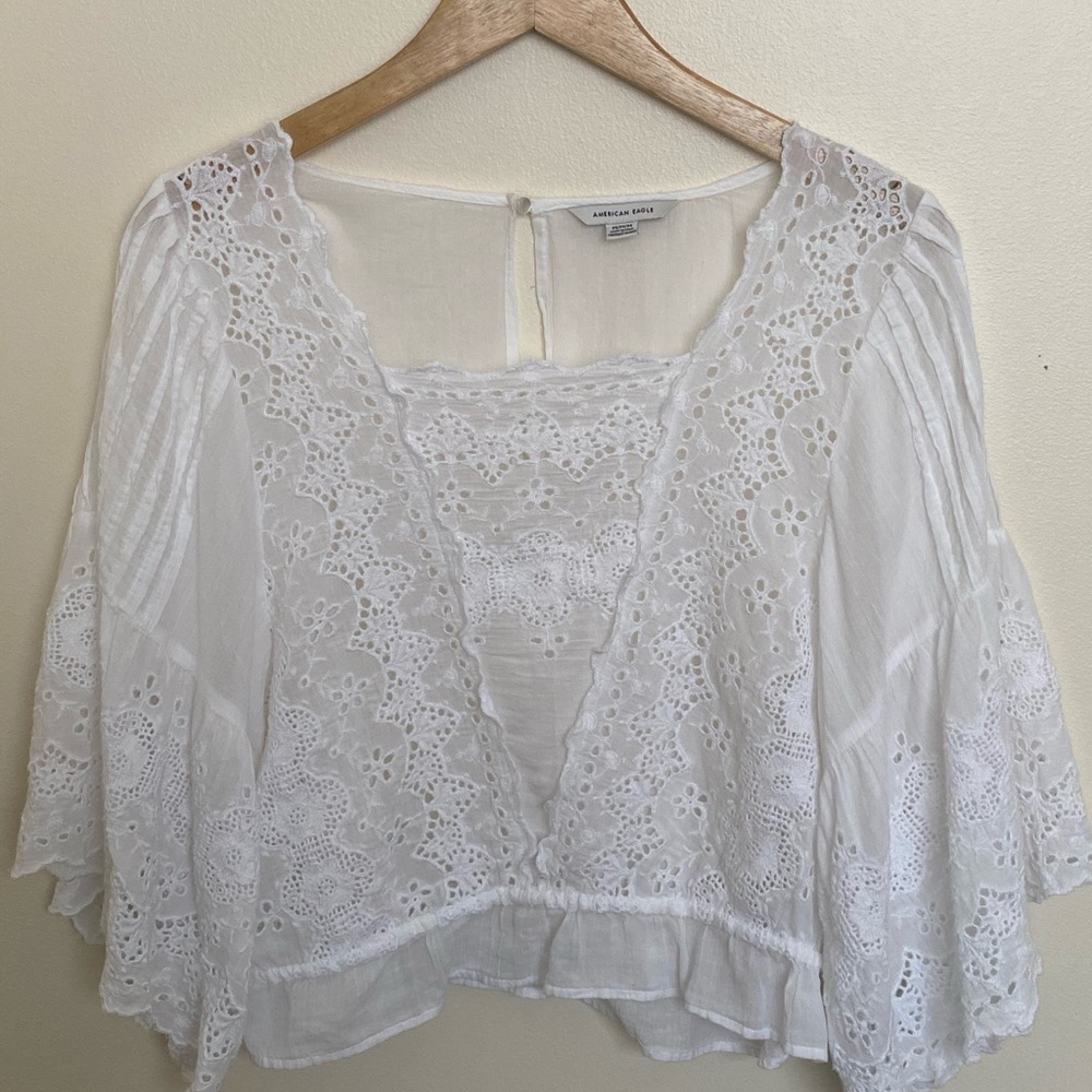 AEO White blouse OFFERS WELCOME!